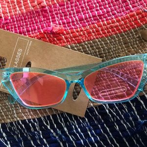Trendy Clear Sunglasses